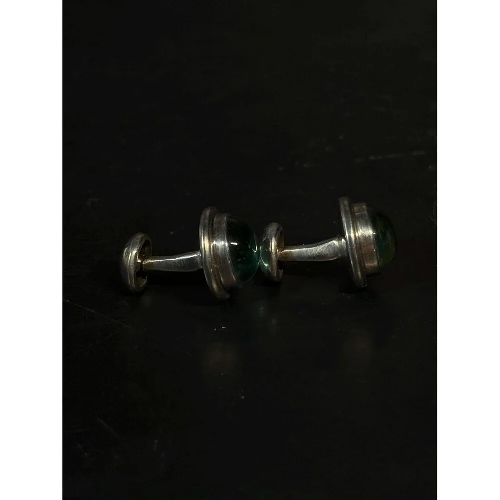 Unbranded sterling silver